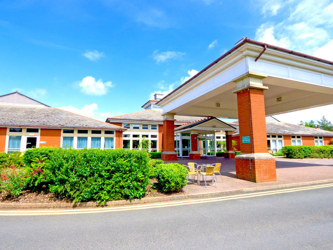 Exterior & Views 2, Bromsgrove Hotel, Worcestershire