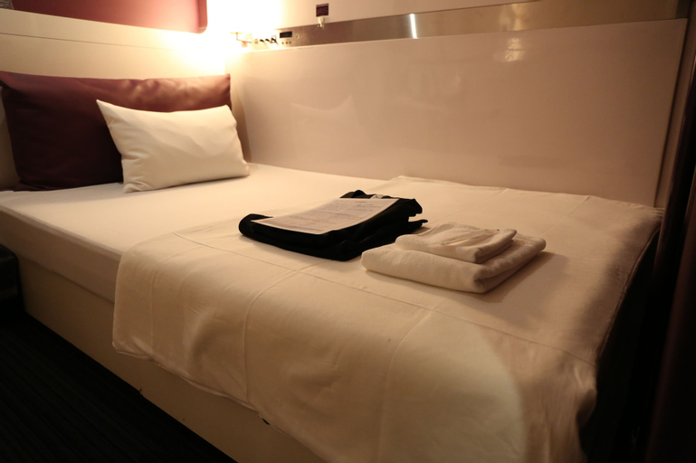 Bedroom 3, First Cabin Midousuji - Namba, Osaka