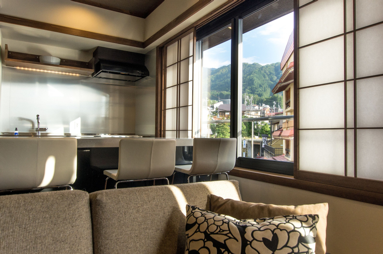 Tanuki Luxury Apartments, Nozawaonsen