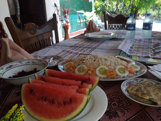 Food & Drinks 5, Abawaththa Guest House, Palugaswewa