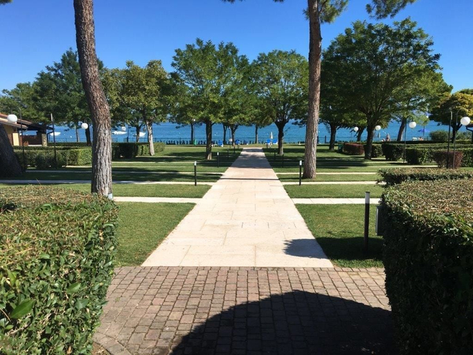 Others 4, Le Corti del Lago - Apartments, Brescia