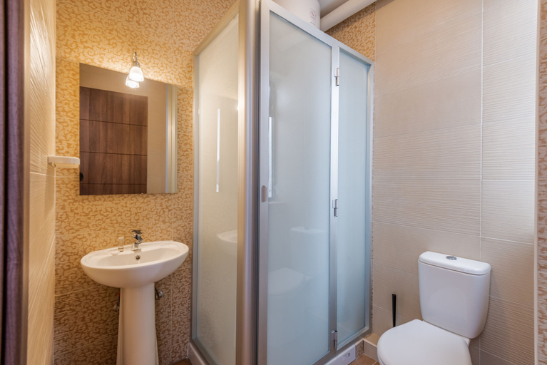 Bathroom, Seashells Penthouse Hot Tub Seaview by Getaways Malta, Saint Paul's Bay