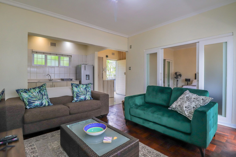 Others 4, Eaton Square 2 by CTHA, City of Cape Town