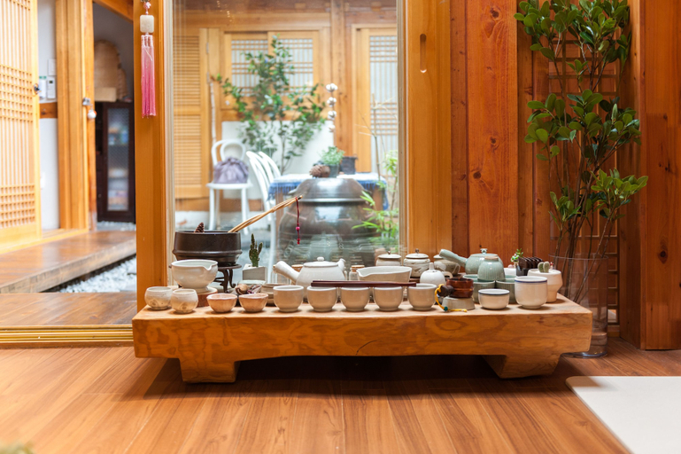Food & Drinks 4, Open Real Luxury Korean Hanok, Jongno