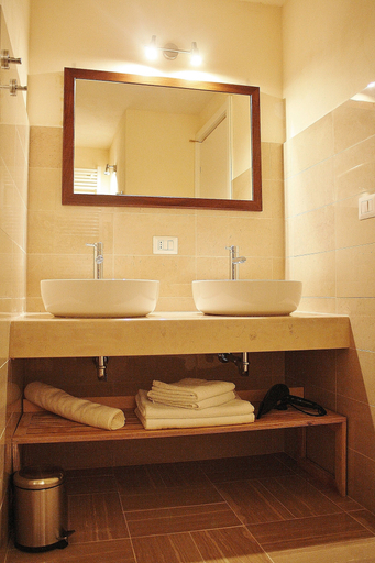 Bathroom 5, Antica Masseria Torre Mozza, Brindisi