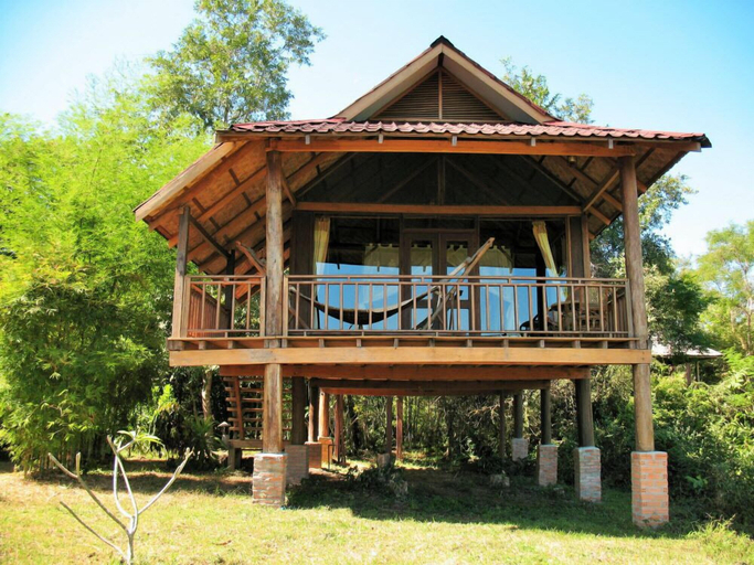 Exterior & Views 1, Kingfisher Ecolodge, Pathoomphone