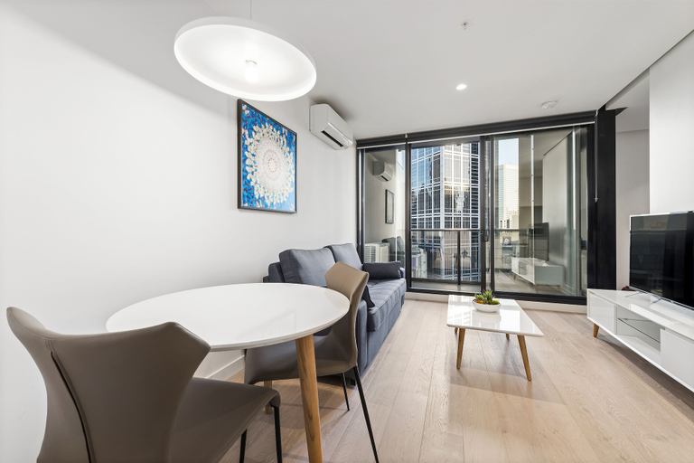 Others 4, Empire Apartment, Melbourne