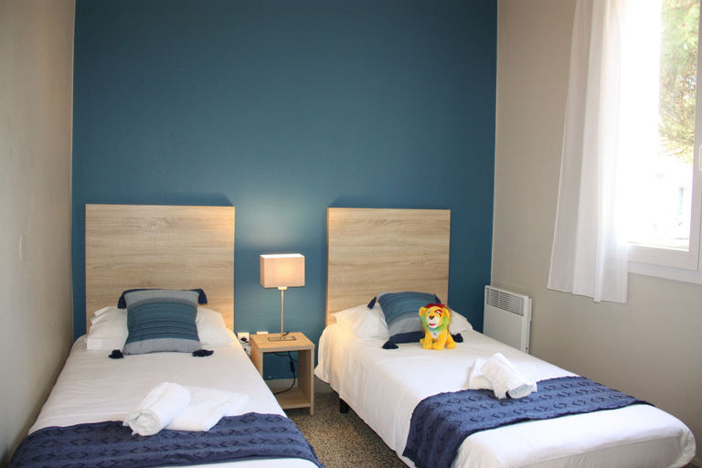 Bedroom 3, Village Vacances Azureva Ile d'Oléron, Charente-Maritime