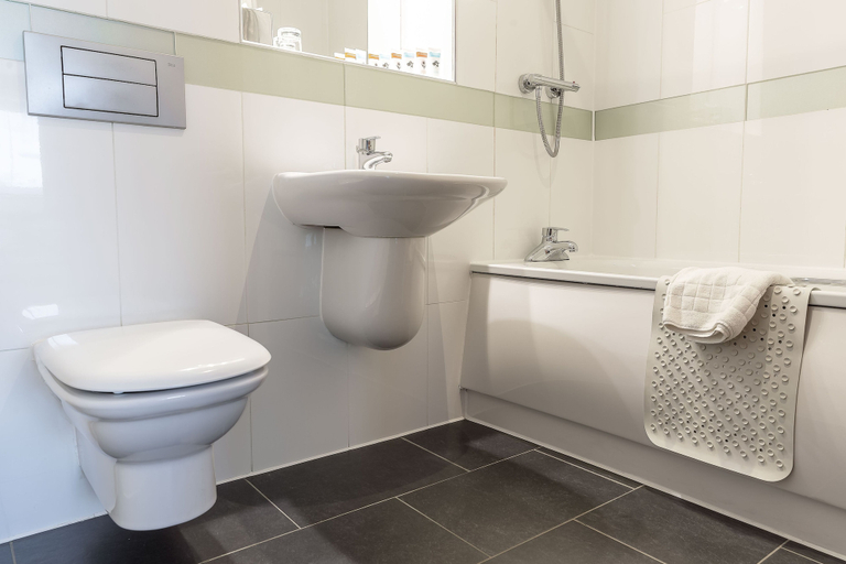 Bathroom 4, Legacy Preston International Hotel, Lancashire