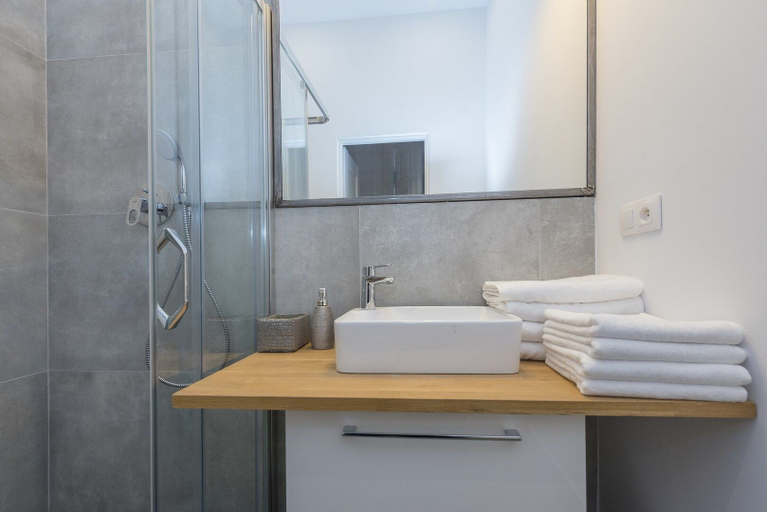 Bathroom 3, Provenir Home Strzelecka 25, Poznań City