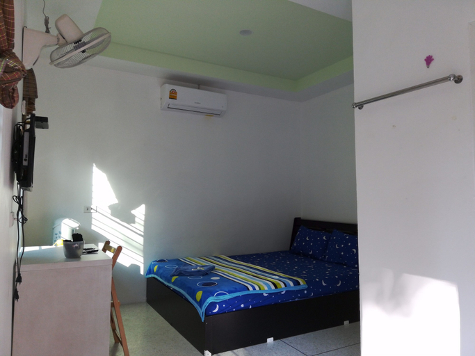 Bedroom 2, Sroe Ground Homestay, Sanom