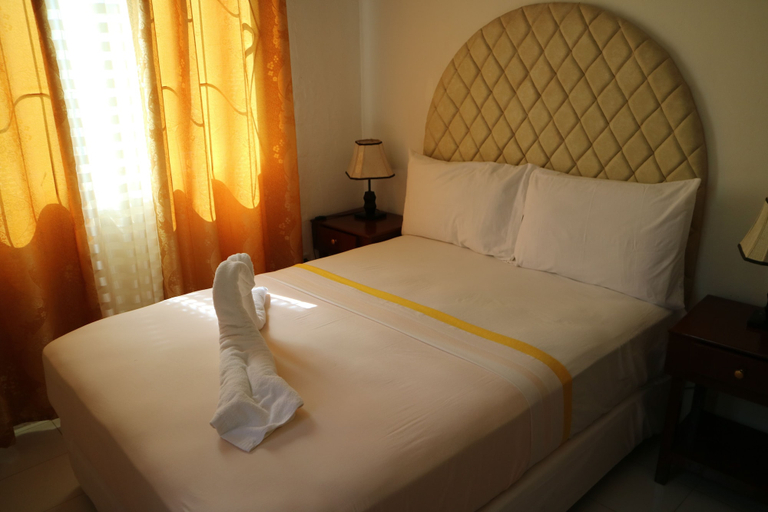 Bedroom 2, Celvis Vacation Cottages, Panglao