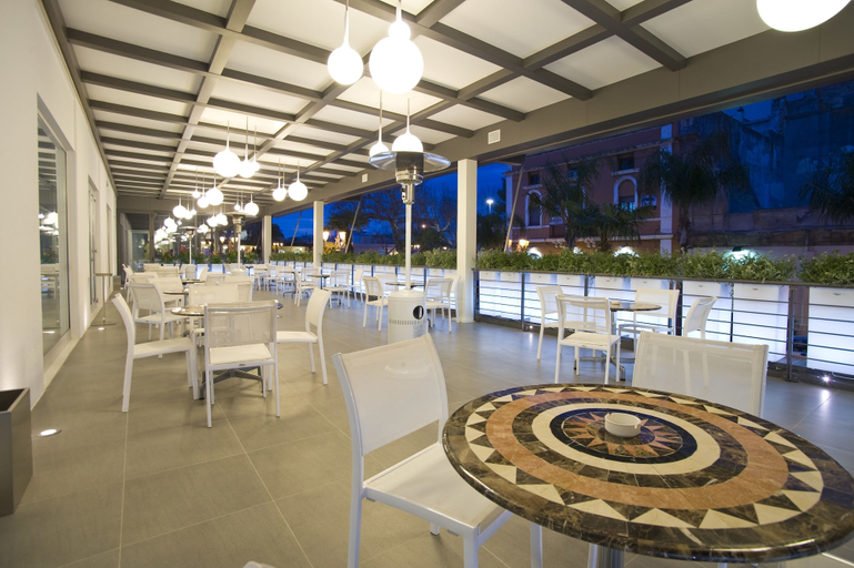 Food & Drinks 5, Palazzo Virgilio, Brindisi