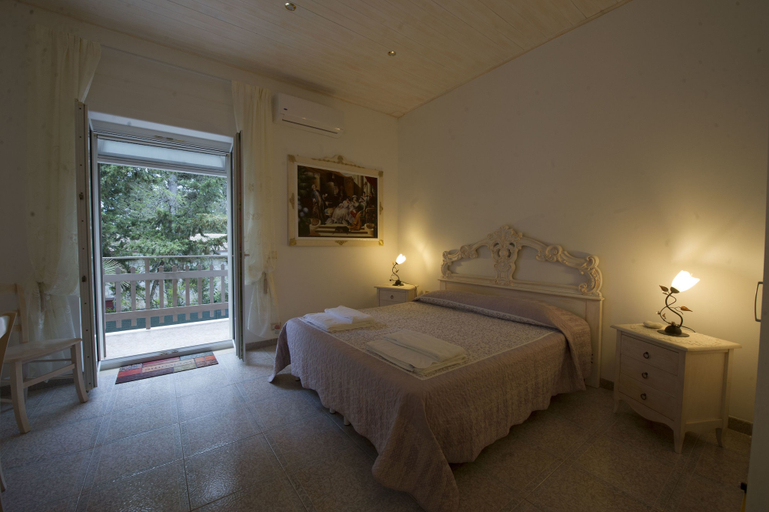 Bedroom 2, La cutizza, Taranto