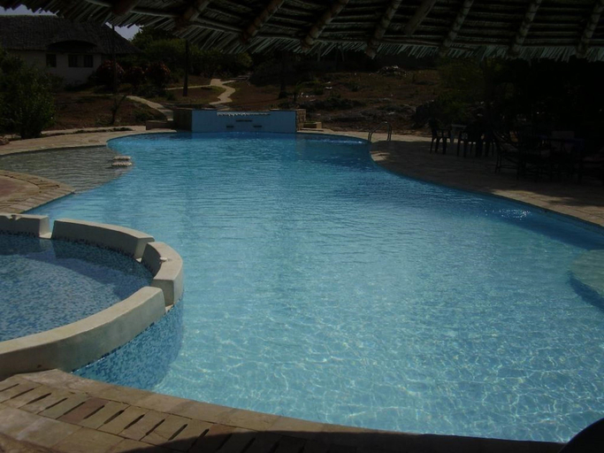 Sport & Beauty 4, Maweni Beach Cottages, Likoni