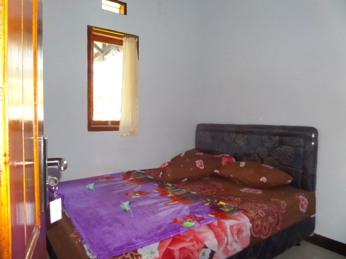 Bedroom 2, Agung Safira Homestay, Probolinggo