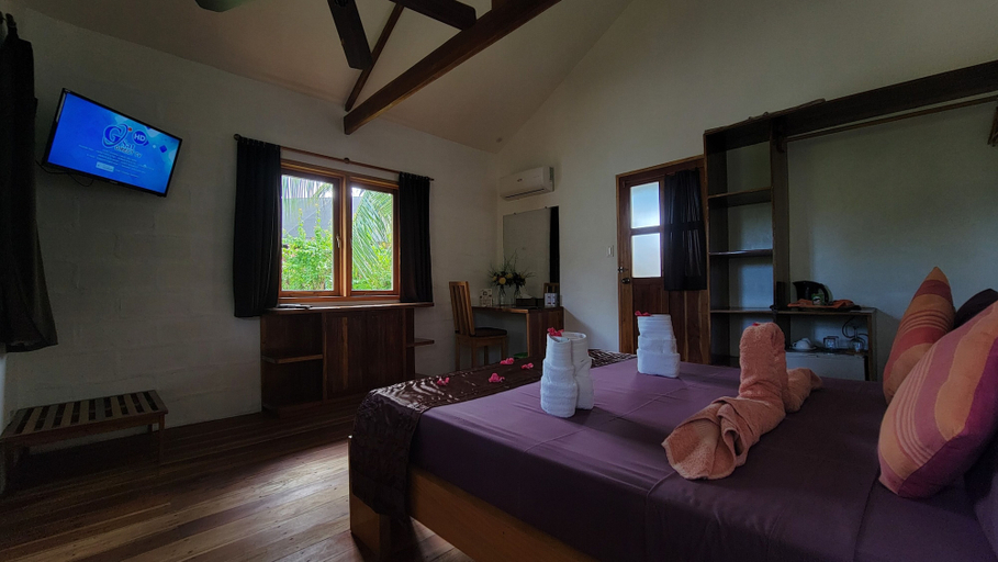 Bedroom 4, Kawayan Holiday Resort, San Juan