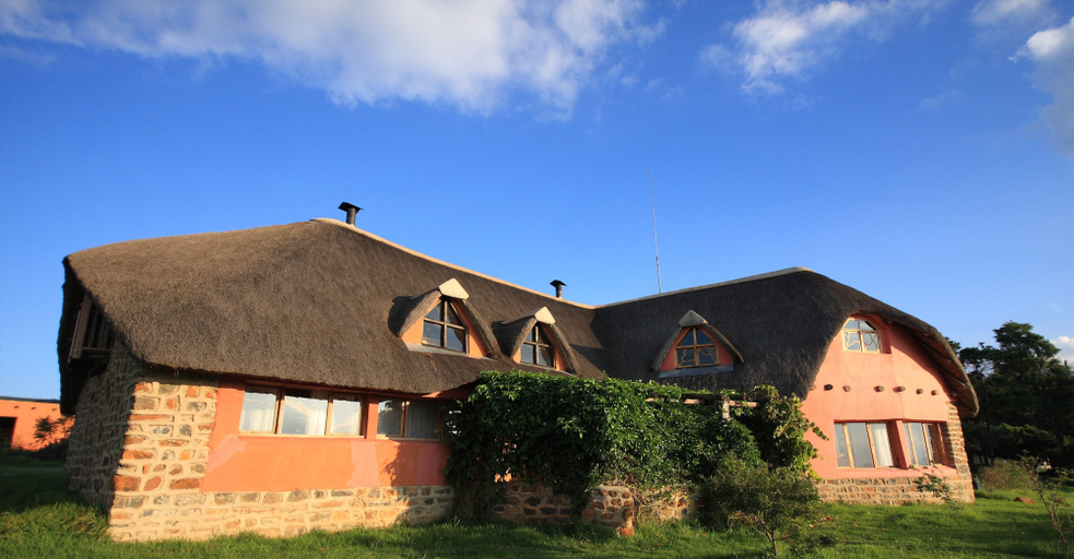 Exterior & Views 2, Antbear Drakensberg Lodge, Uthukela