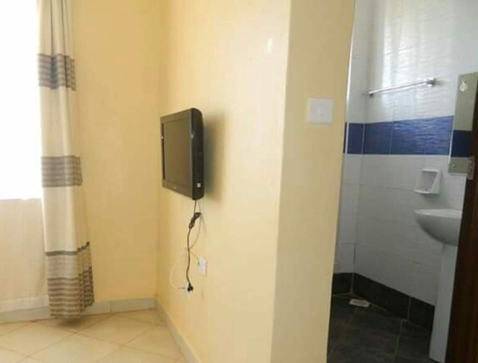 Bathroom 3, Ideal Palace Hotel, Mwingi Central