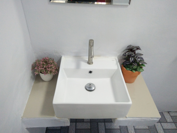 Bathroom 4, Kohmook Seaview Bungalow, Kantrang