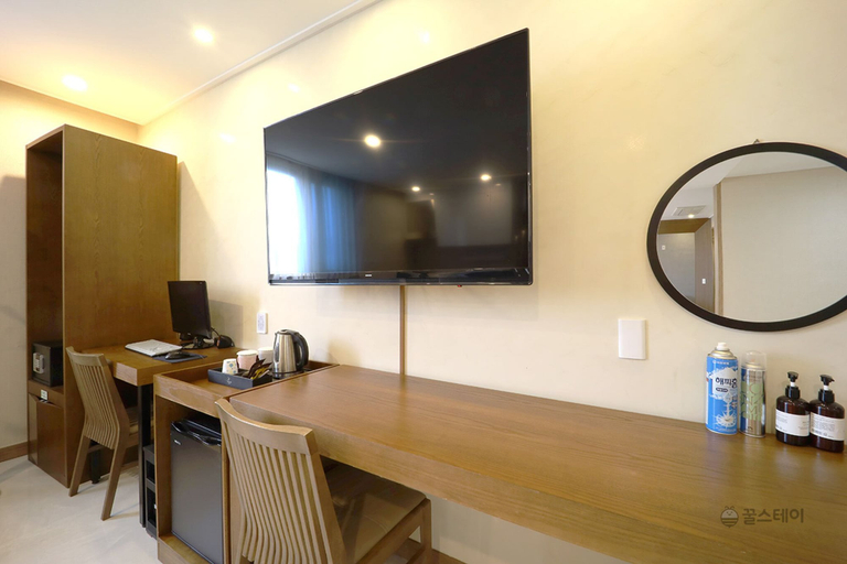 Others 5, The King Hotel, Yeonje