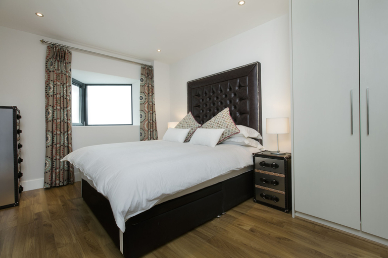 Bedroom 3, Cathedral Court, Dublin