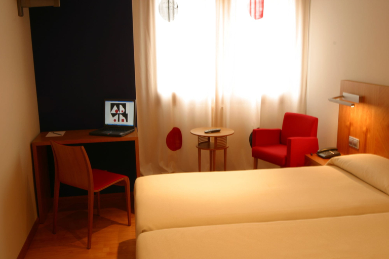 Bedroom 4, Hotel AB Murias Blancas, Asturias