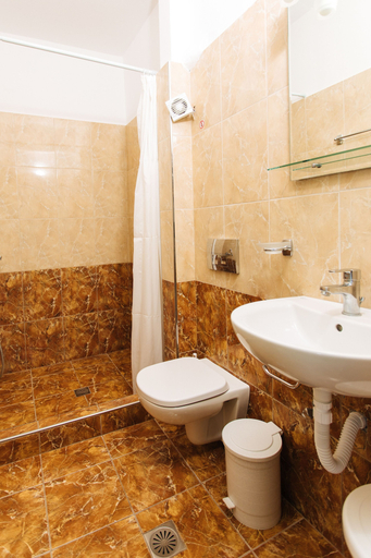 Bathroom 5, Nikos Hotel, South Aegean
