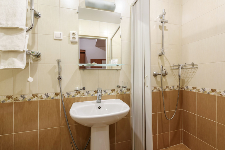 Bathroom 3, Nord House, Sankt-Peterburg gorsovet