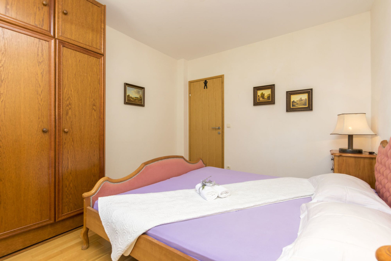 Bedroom 3, Apartments Luxury View, Omiš