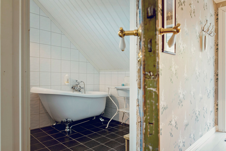 Bathroom 3, Haaheim Gaard, Tysnes