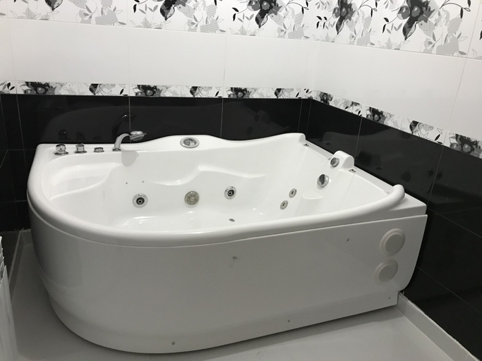 Bathroom 3, Family House, Bataysk