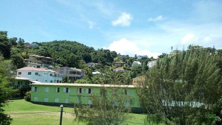 Others 4, Octave's Beach Trek Apartment