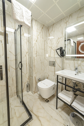 Bathroom 5, World Heritage Center Hotel, Fatih
