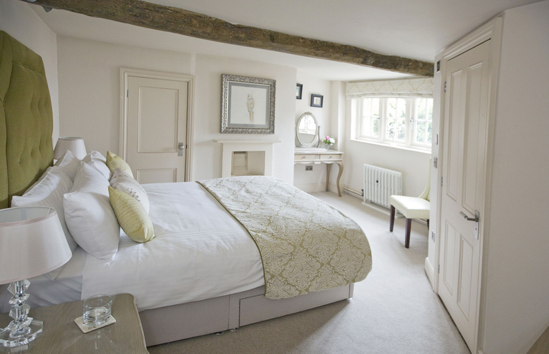 Bedroom 2, The Boot at Repton, Derbyshire