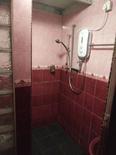 Bathroom, Bayu Beach Penarek, Setiu