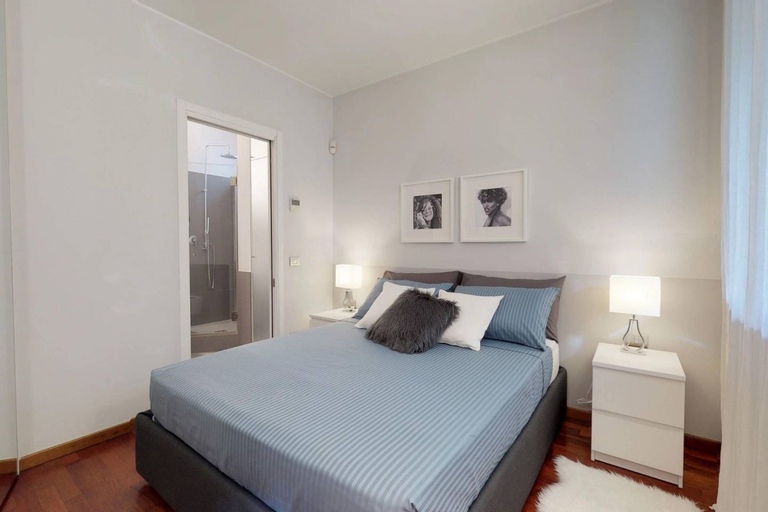 Room 3, Design Apartment near Duomo Square, Milano