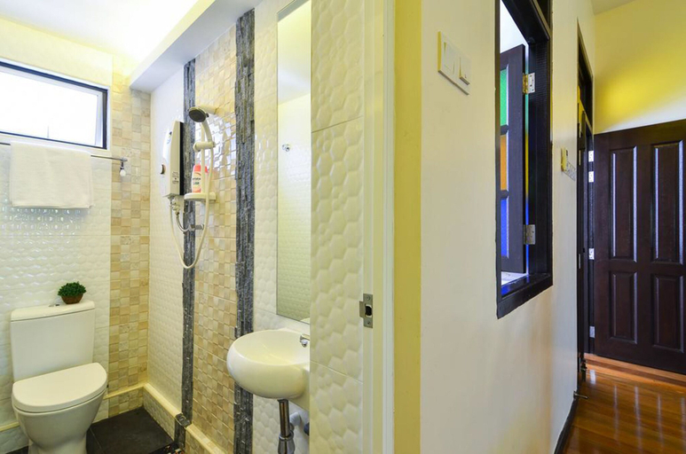 Bathroom 4, The Egerton Melaka, Malacca City