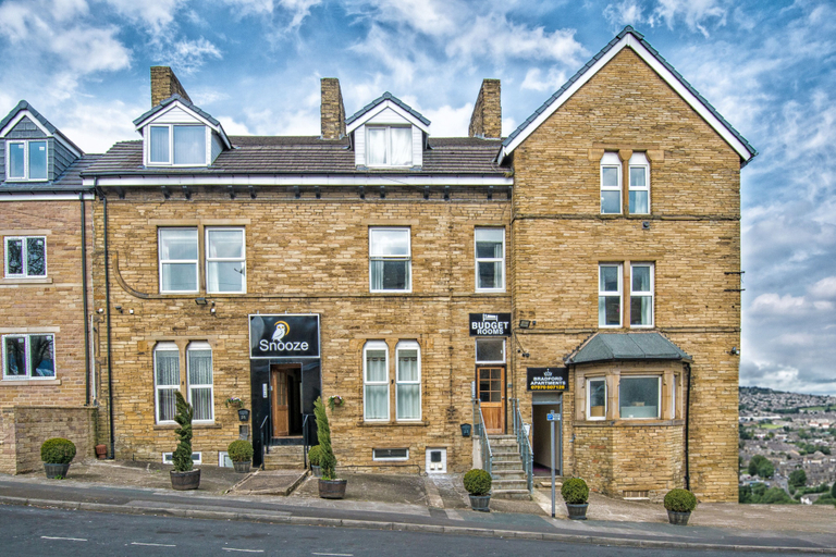 Exterior & Views, Snooze Apartments Flat 51, Bradford