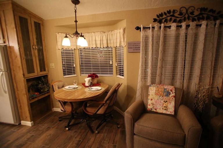 Dining Room 1, The Cottage at Rincon, Pima