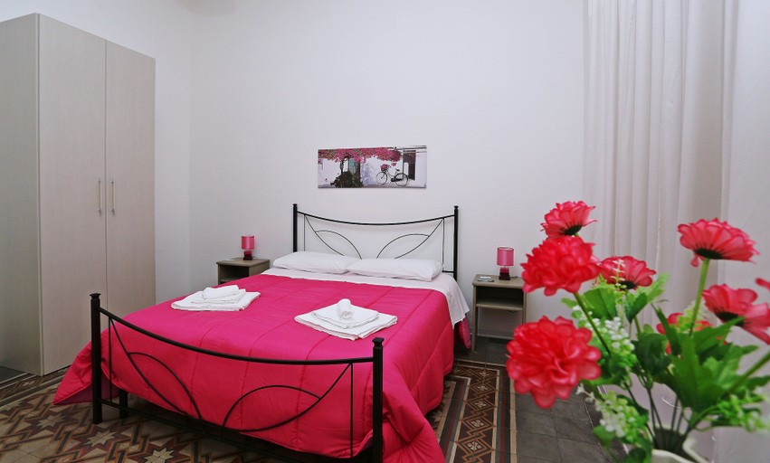 Bedroom 3, Rest and Go, Palermo