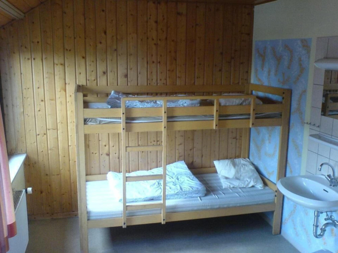 Bedroom 3, Jugendgästehaus Westkap Wangerooge, Friesland