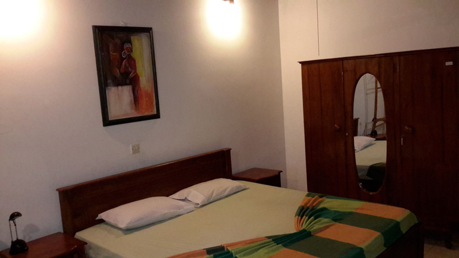 Bedroom 2, Arangala Bungalow, Naula