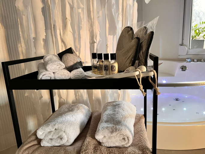 Others 4, Perla Coco Jacuzzi Suites, Crete