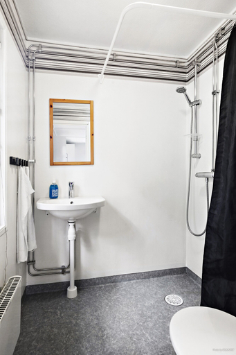 Bathroom 3, First Camp Gunnarso, Oskarshamn