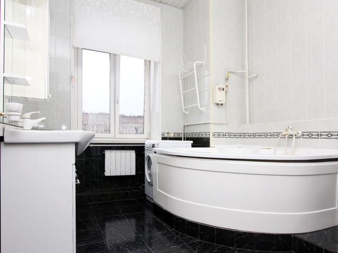 Bathroom 2, ApartLux na Ploshadi Pobedy, Western