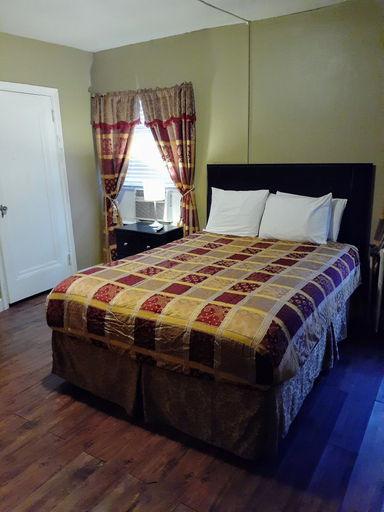 Bedroom 2, Tioga Extended Stay Hotel, Neosho