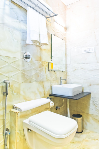 Bathroom 4, X by Bloom - Indiranagar, Bangalore