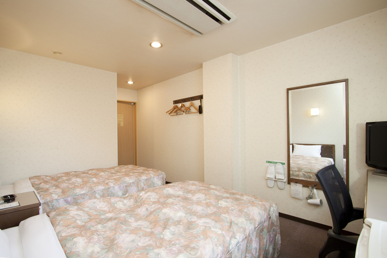 Bedroom 3, Wakayama Daiichi Fuji Hotel, Wakayama