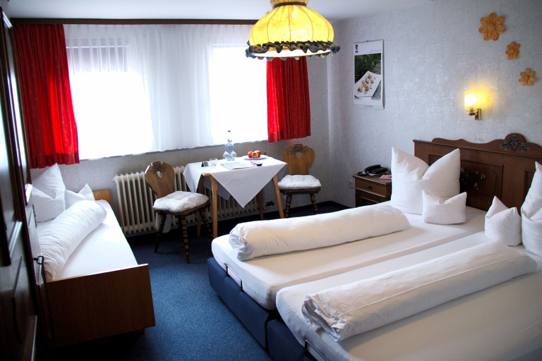 Bedroom 3, Gasthaus Adler Fohrenbühl, Ortenaukreis